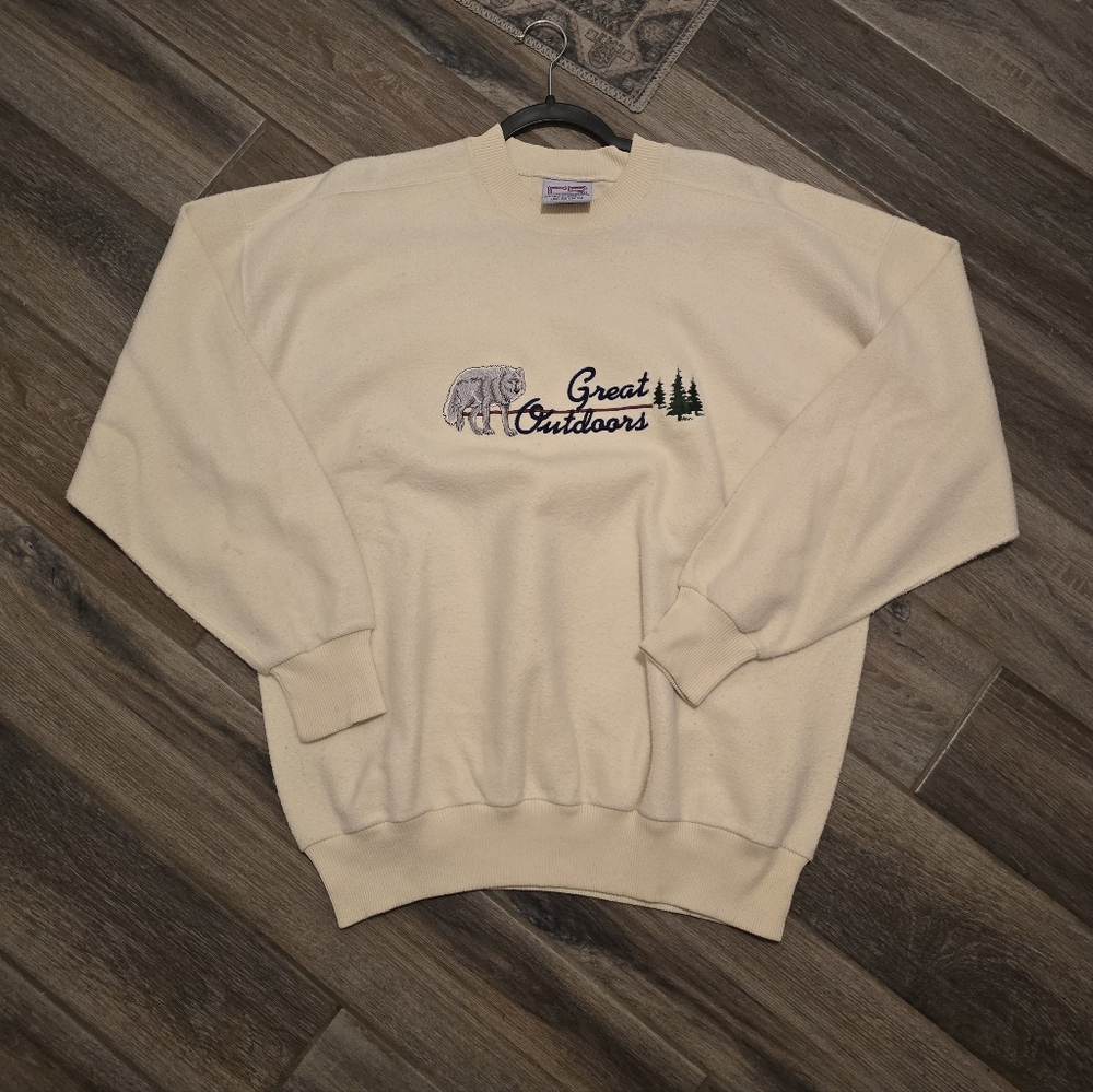 Vintage 90s Great Outdoors Wolf Fleece Sweatshirt Crewneck Embroidered